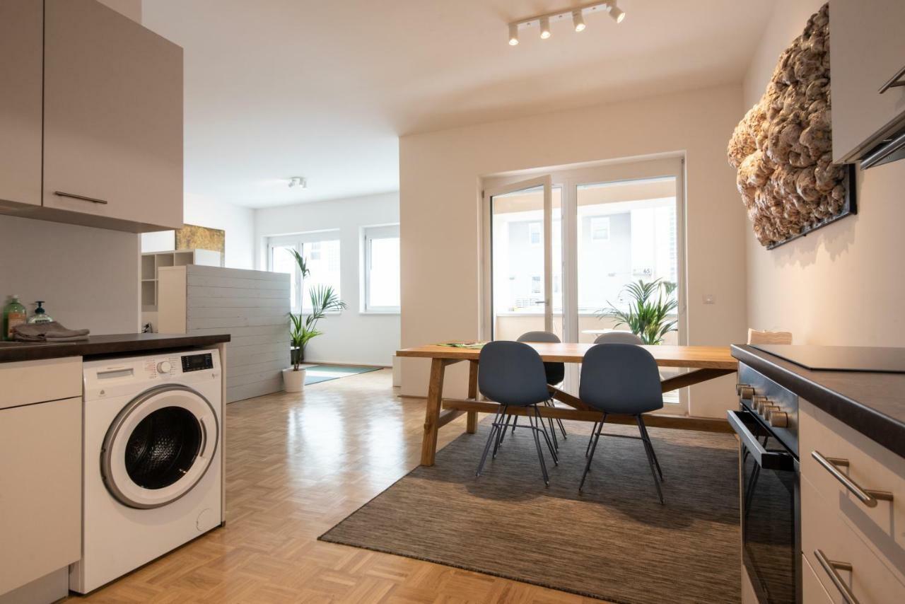 City-Apartment Neubaugasse Грац Екстериор снимка